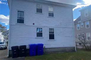 126 Suffolk Ave, Pawtucket, RI 02861 - Photo 2