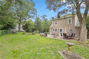 28 Crowell St, Cumberland, RI 02864 - Photo 20
