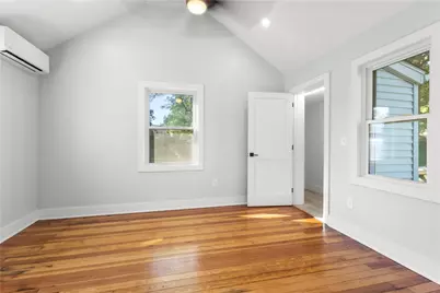 28 Manchester Street, Warwick, RI 02888 - Photo 16