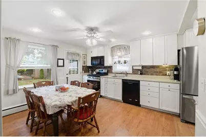 19 Beatrice Avenue, Warwick, RI 02889 - Photo 6