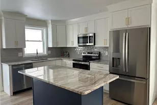 65 Cedarbrook Rd, Pawtucket, RI 02861 - Photo 4