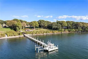 1191 N Main Rd, Jamestown, RI 02835 - Photo 2