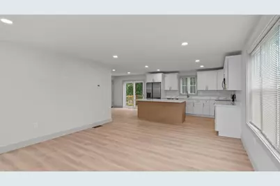 37 Hurdis Street, North Providence, RI 02904 - Photo 4