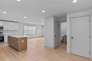 37 Hurdis St, North Providence, RI 02904 - Photo 6