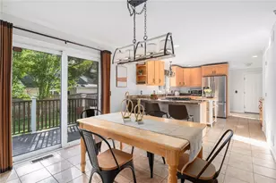 16 Taylor Ln, Warwick, RI 02886 - Photo 8