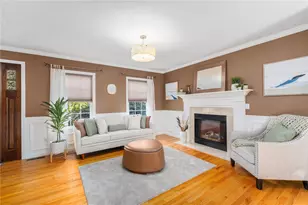 16 Taylor Ln, Warwick, RI 02886 - Photo 4