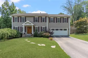 16 Taylor Ln, Warwick, RI 02886 - Photo 2