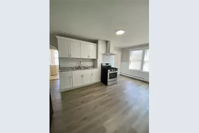 100 Harold Street #2R, Providence, RI 02908 - Photo 2