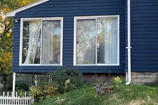 56 Winter St, Woonsocket, RI 02895 - Photo 8