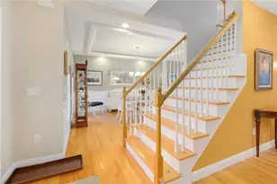 10 Honey Lou Ct, Cranston, RI 02921 - Photo 10