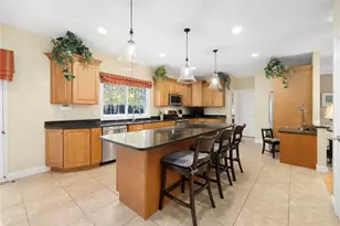 10 Honey Lou Ct, Cranston, RI 02921 - Photo 16