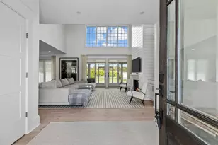 45 Carnegie Abbey Ln, Portsmouth, RI 02871 - Photo 2