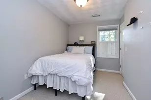 45 Country Ln, Warwick, RI 02886 - Photo 32