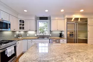 45 Country Ln, Warwick, RI 02886 - Photo 8