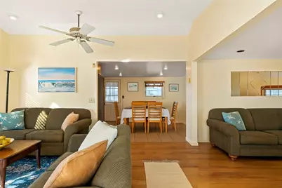 975 Matunuck Beach Road, South Kingstown, RI 02879 - Photo 18