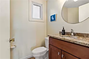 975 Matunuck Beach Rd, South Kingstown, RI 02879 - Photo 32