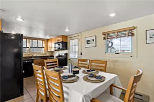 975 Matunuck Beach Rd, South Kingstown, RI 02879 - Photo 14