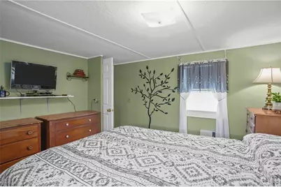 46 Lowell Avenue, Pawtucket, RI 02861 - Photo 18