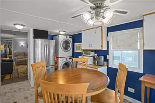 46 Lowell Ave, Pawtucket, RI 02861 - Photo 14