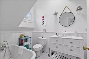 561 Indian Ave, Middletown, RI 02842 - Photo 32