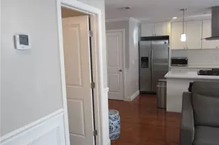 7 Mt Hope Ave, Providence, RI 02906 - Photo 12