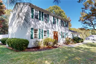 3 Regal Wood Dr, Coventry, RI 02816 - Photo 2