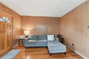 2 Wilson St, Bristol, RI 02809 - Photo 6