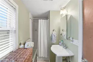 2 Wilson St, Bristol, RI 02809 - Photo 14