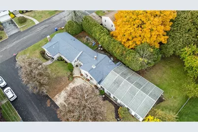 2 Oak Grove Boulevard, North Providence, RI 02911 - Photo 2