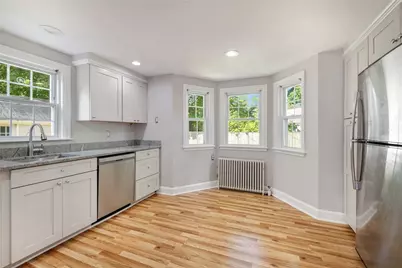 16 Elm Avenue, East Providence, RI 02916 - Photo 10