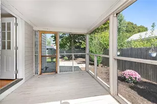 16 Elm Ave, East Providence, RI 02916 - Photo 36