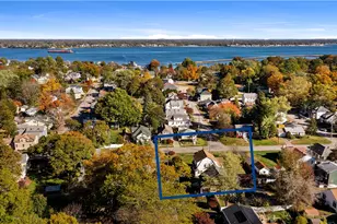 8 Atlantic Ave, Warwick, RI 02888 - Photo 4