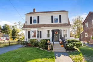 8 Atlantic Ave, Warwick, RI 02888 - Photo 2