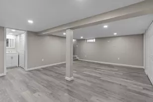 74 Leslie St, Cranston, RI 02910 - Photo 32