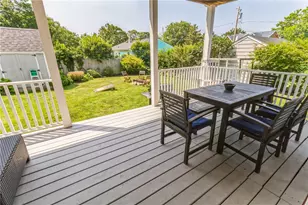 110 Orchard Ave, Middletown, RI 02842 - Photo 8