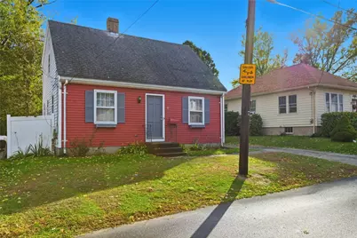 81 Sprague Avenue, East Providence, RI 02915 - Photo 2