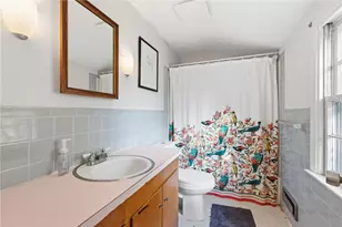 81 Sprague Ave, East Providence, RI 02915 - Photo 24