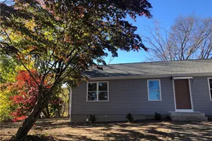 8 Deluca St, Johnston, RI 02919 - Photo 2