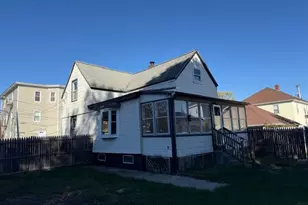 179 Columbine Ave, Pawtucket, RI 02861 - Photo 6