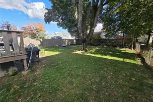 47 Alverson Ave, Providence, RI 02909 - Photo 4