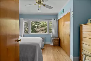 46 Chastellux Ave, Newport, RI 02840 - Photo 18
