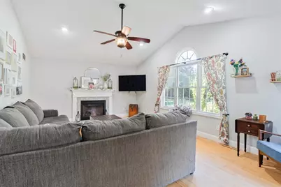 15 Carrie Ann Drive, West Warwick, RI 02893 - Photo 18