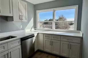 190 E Main Rd, Middletown, RI 02842 - Photo 2