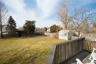 281 Wolcott Ave, Middletown, RI 02842 - Photo 16