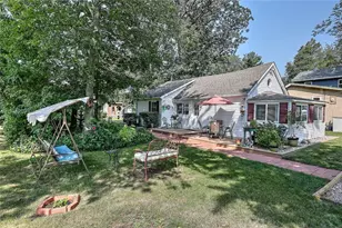 600 Cole Farm Rd, Warwick, RI 02889 - Photo 2