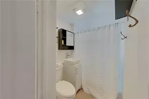 382 Spring St, Newport, RI 02840 - Photo 16