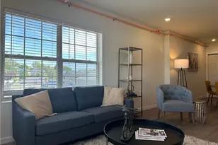 327 Pine St, Pawtucket, RI 02860 - Photo 2