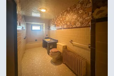 16 Shaw Avenue, Johnston, RI 02919 - Photo 10