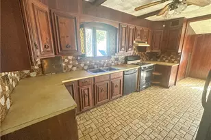 16 Shaw Ave, Johnston, RI 02919 - Photo 12