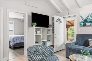 51 Osceola Ave, Narragansett, RI 02882 - Photo 18